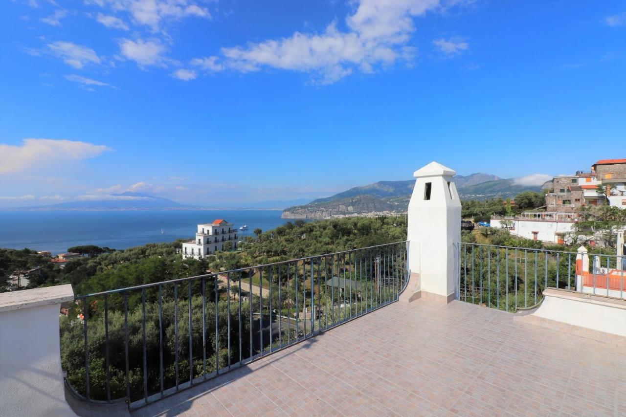 La Casetta Di Emma Sorrento Exterior photo