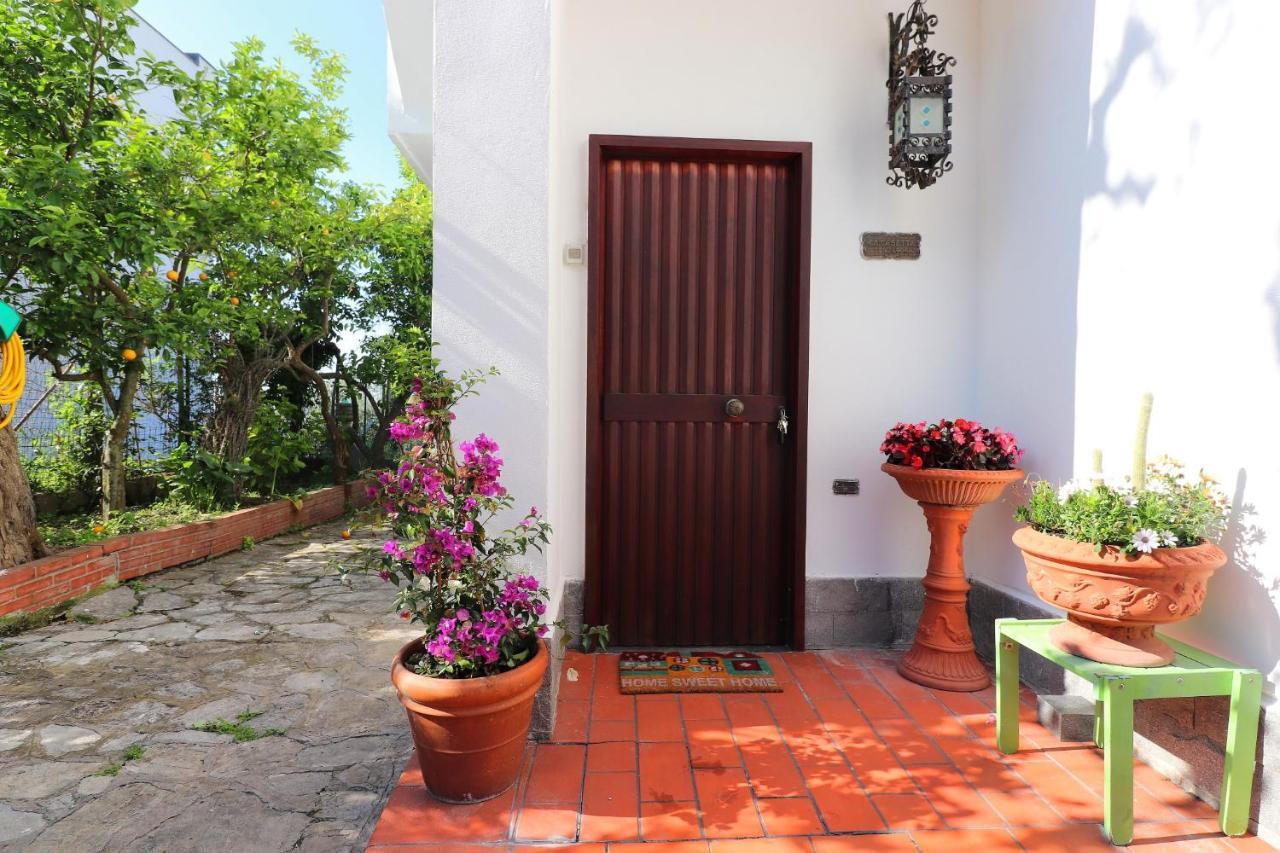 La Casetta Di Emma Sorrento Exterior photo