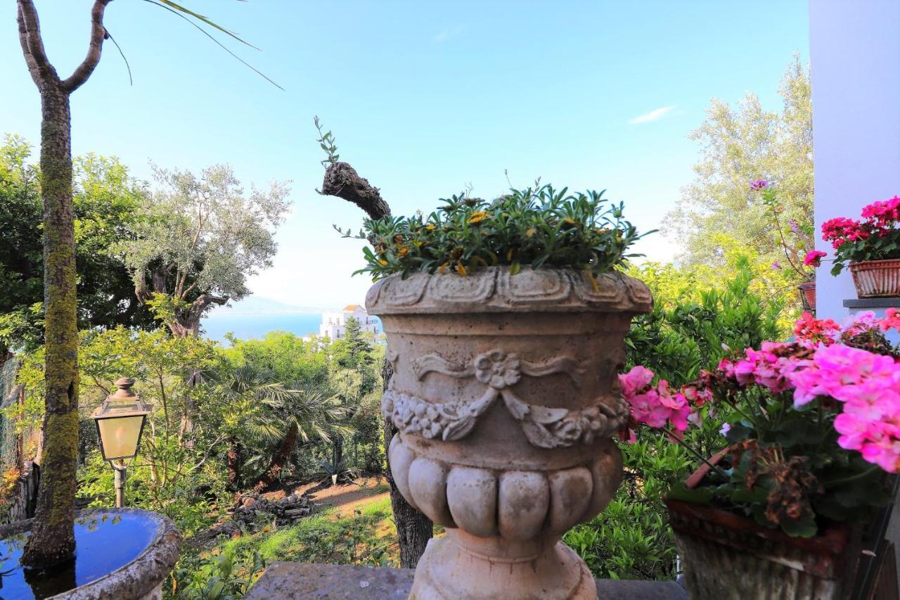 La Casetta Di Emma Sorrento Exterior photo